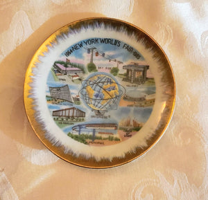 MOTHER'S DAY GIFT:NY WORLD'S FAIR 1964-65 SOUVENIR PLATE WITH GOLD RIM/COLLECTIBLE FAIR PLATES/NY COLLECTIBLE PLATES/VINTAGE FAIR PLATES