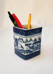 MOTHER'S DAY GIFT: MOTTAHEDEH CACHEPOT/PENCIL BOX HC133/BLUE&WHITE ACCENT/GIFT/HOME OFFICE/HISTORIC CHARLESTON